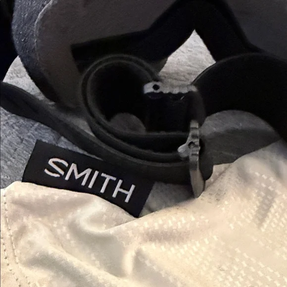 SMITH Squad Ski And Snowboard Goggles - Picture 5 of 7
